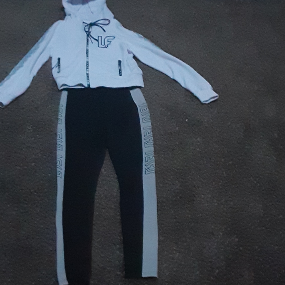 LF white zip up jacket - Picture 6 of 8